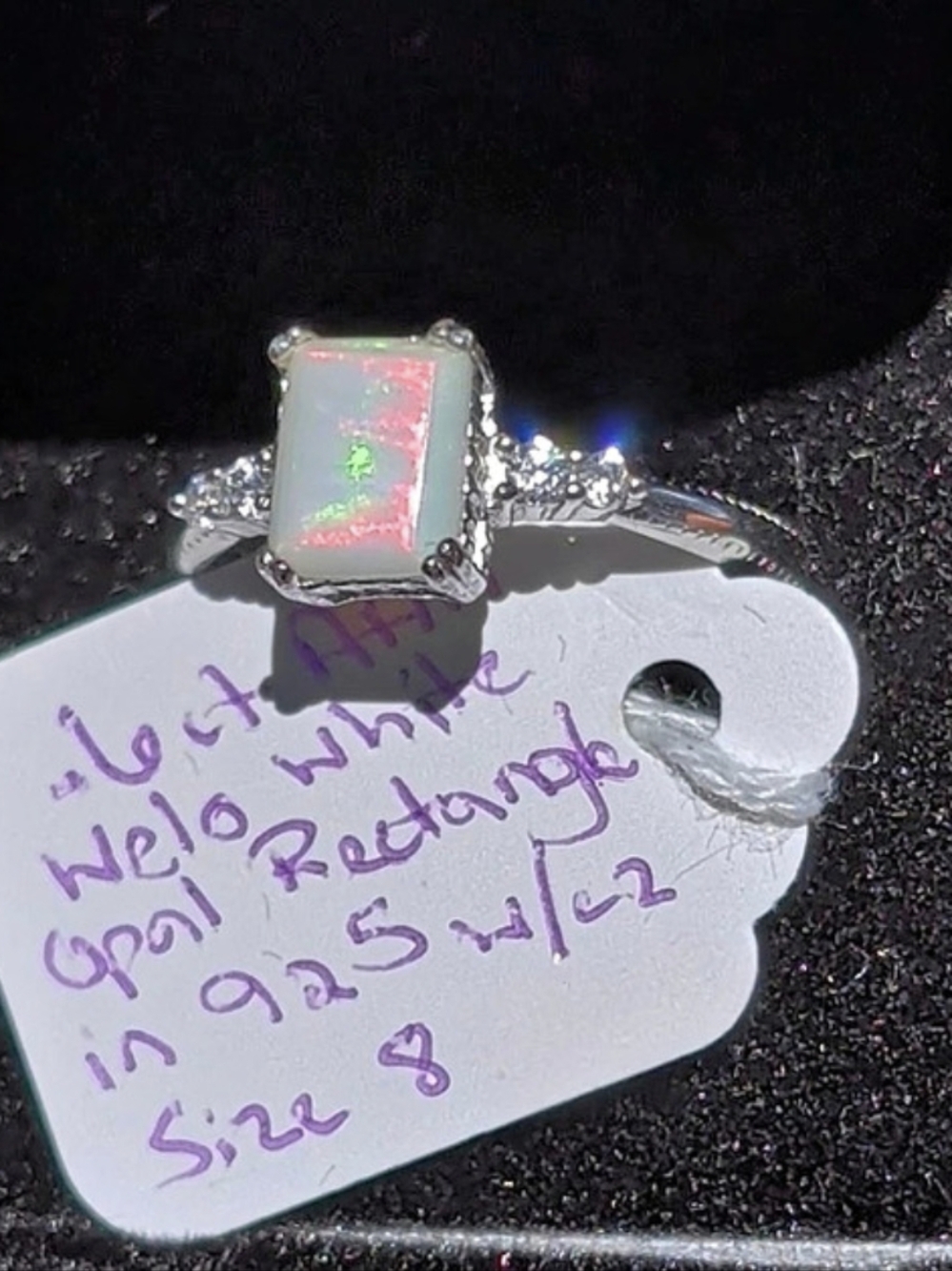 .6ct AAA grade Ethiopian white Opal  925 W/Cz Ring Size 8